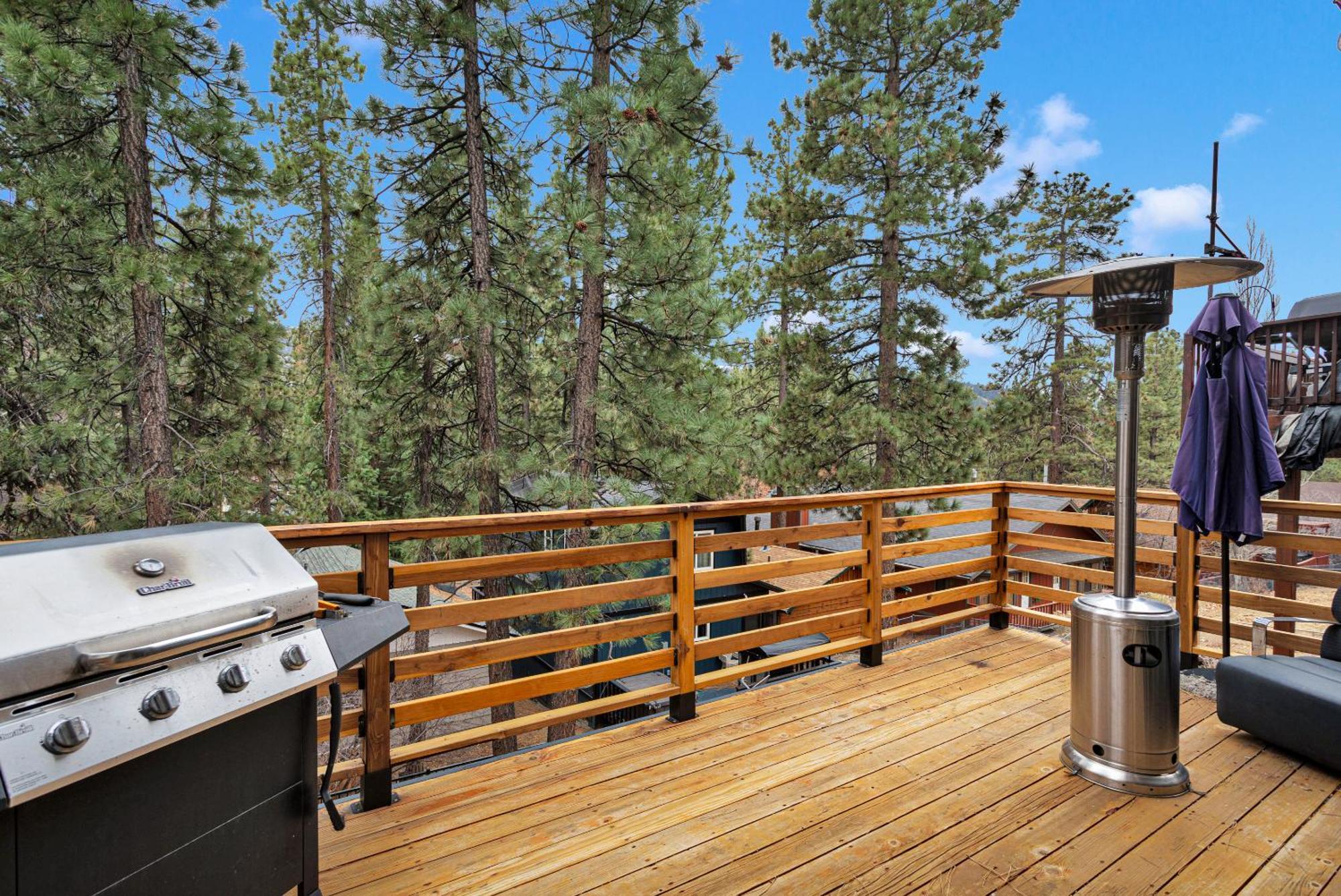 Cozy Crescent Tree Cabin Near Bear Mountain بيغ بير لاكي، سان بيرناردينو، كاليفورنيا المظهر الخارجي الصورة
