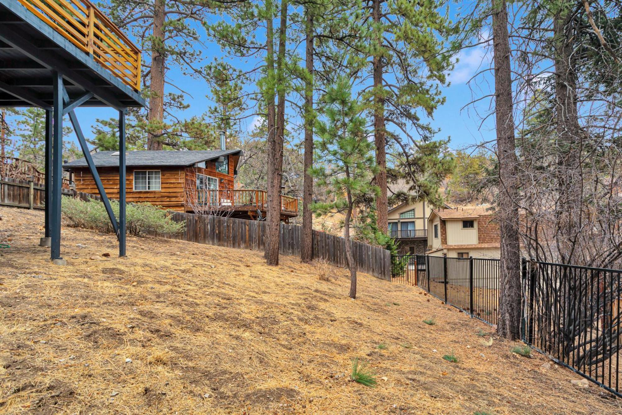 Cozy Crescent Tree Cabin Near Bear Mountain بيغ بير لاكي، سان بيرناردينو، كاليفورنيا المظهر الخارجي الصورة