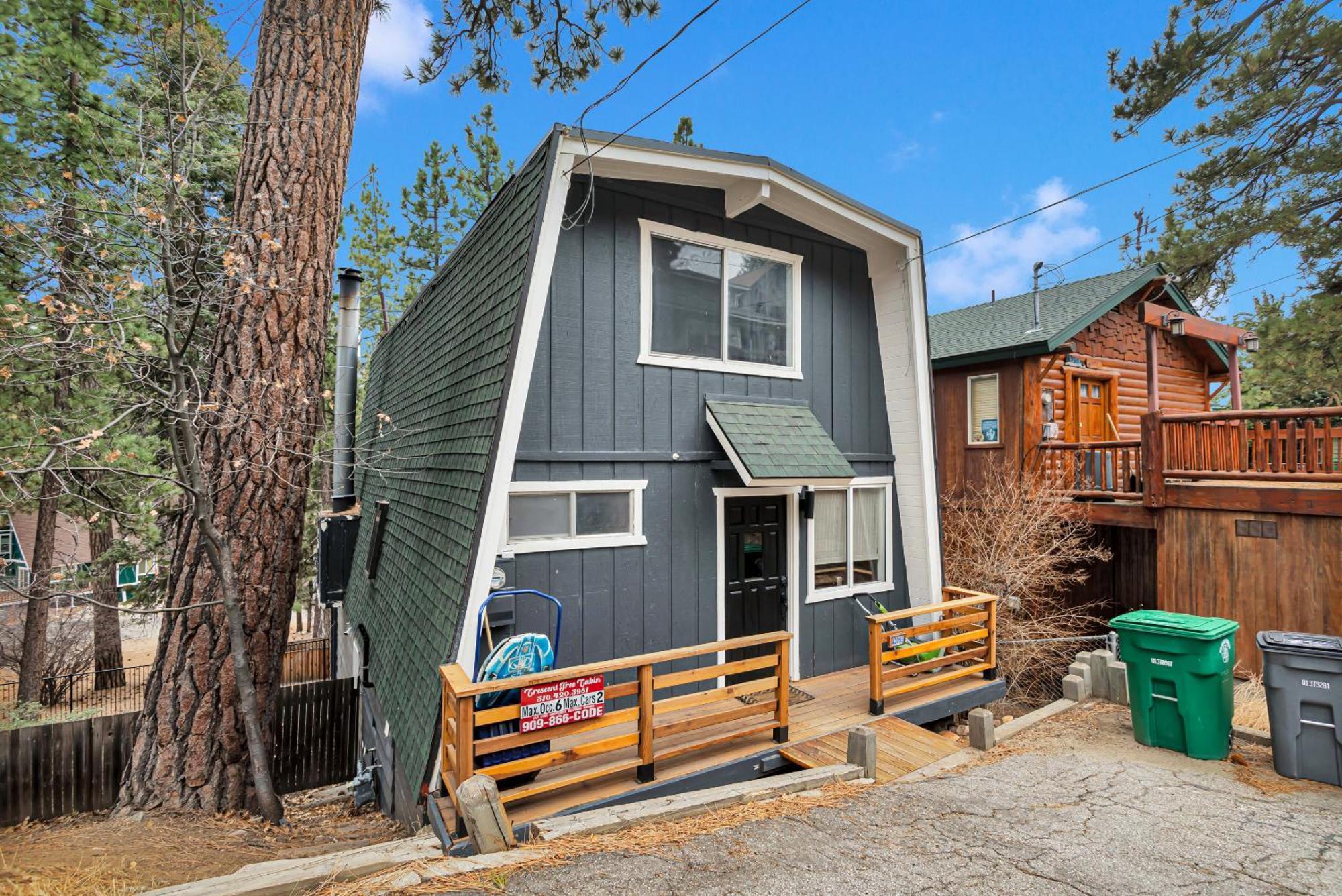 Cozy Crescent Tree Cabin Near Bear Mountain بيغ بير لاكي، سان بيرناردينو، كاليفورنيا المظهر الخارجي الصورة