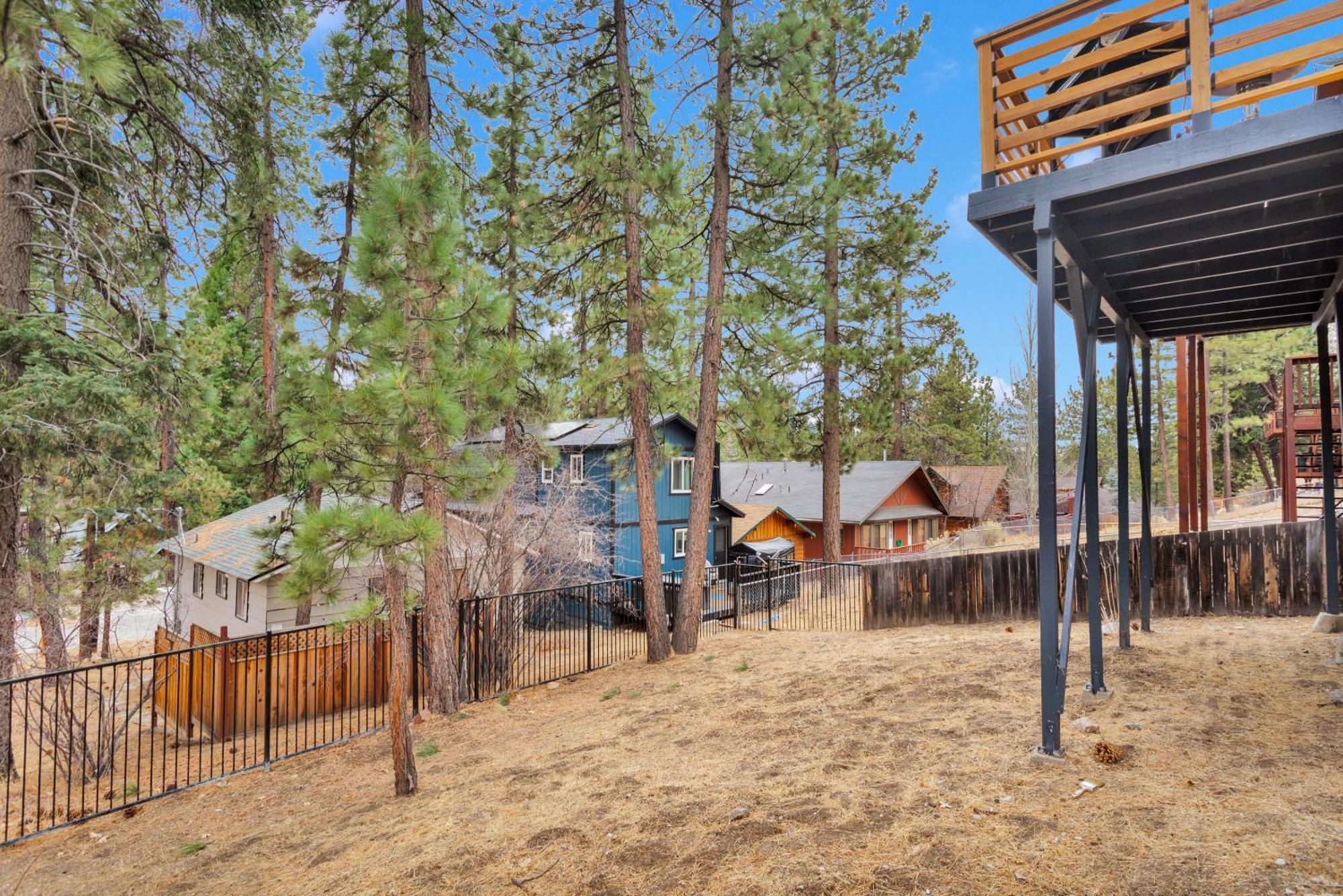 Cozy Crescent Tree Cabin Near Bear Mountain بيغ بير لاكي، سان بيرناردينو، كاليفورنيا المظهر الخارجي الصورة