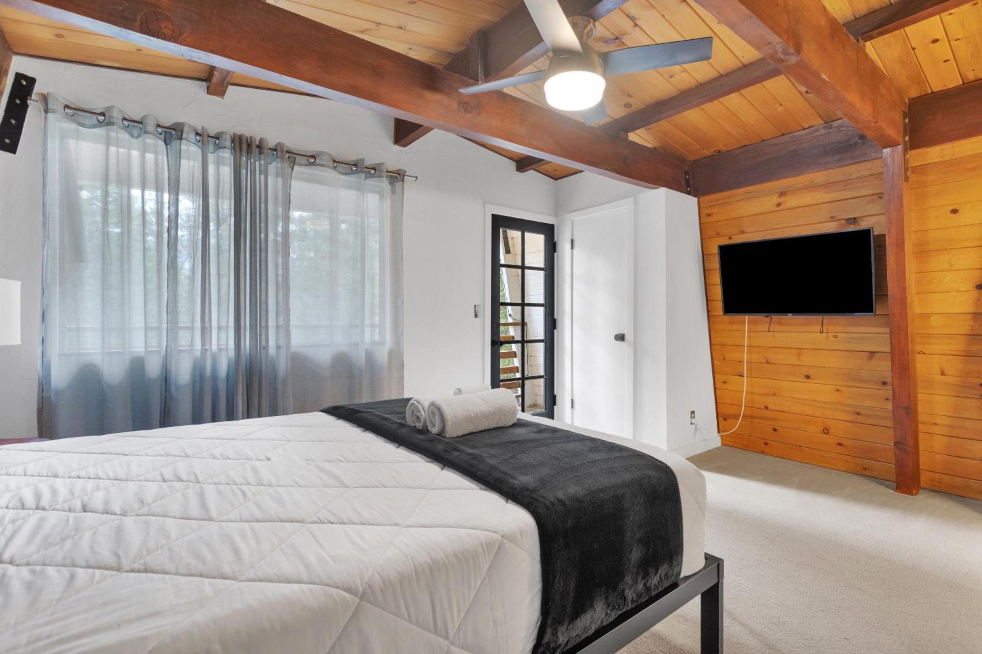 Cozy Crescent Tree Cabin Near Bear Mountain بيغ بير لاكي، سان بيرناردينو، كاليفورنيا المظهر الخارجي الصورة